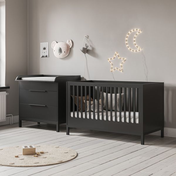 Babyzimmer 2-teilig mitwachsend in Schwarz aus Holz von Petite Amélie