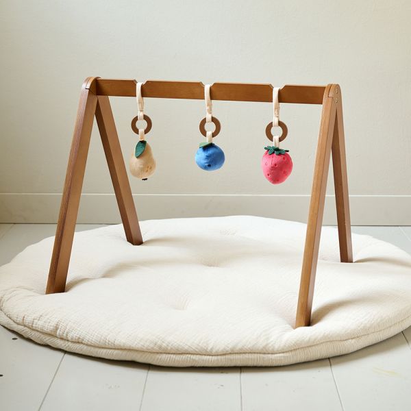 Spieltrapez Baby aus Walnussholz 60x50x48 cm von Petite Amélie 